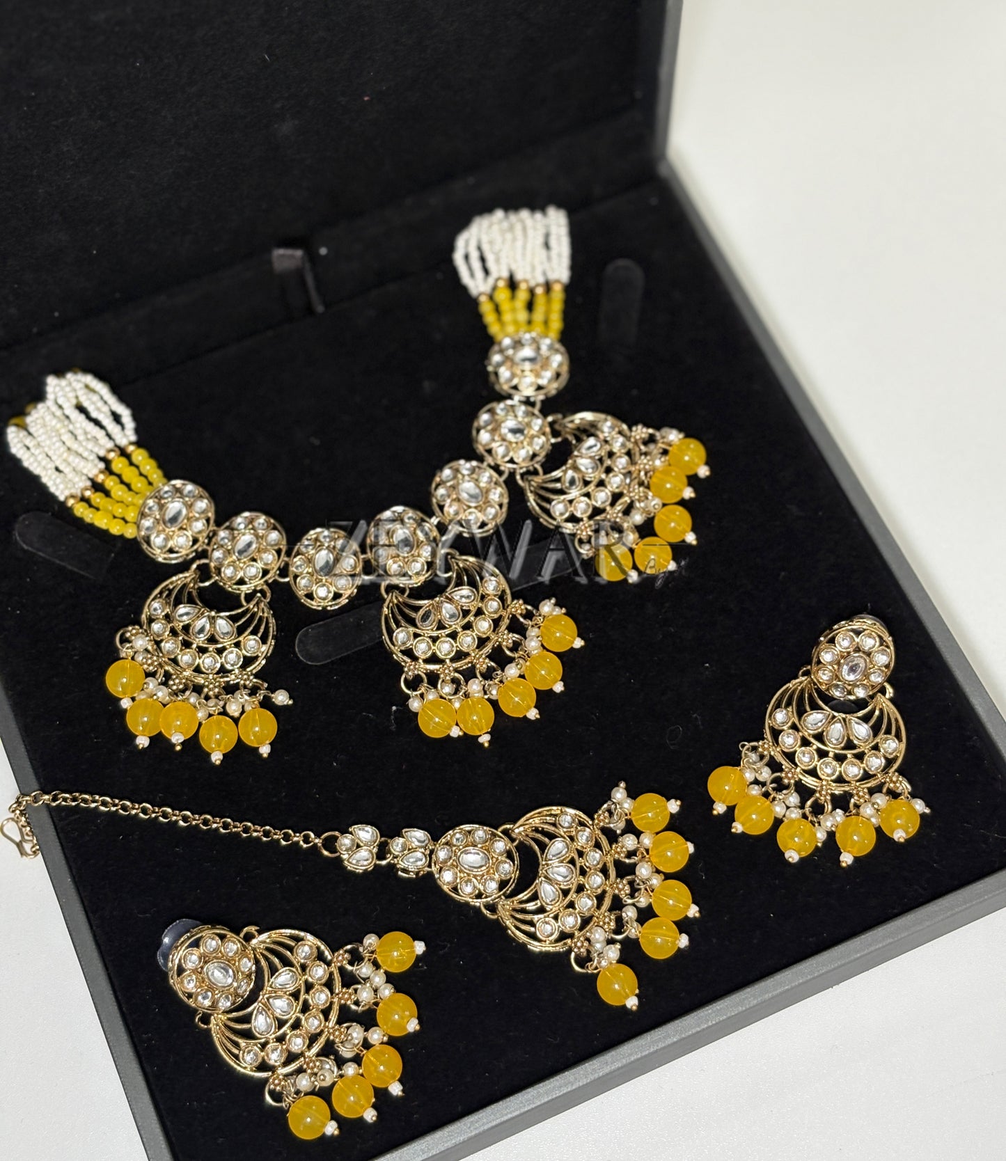 KIRAN | Kundan Necklace Set