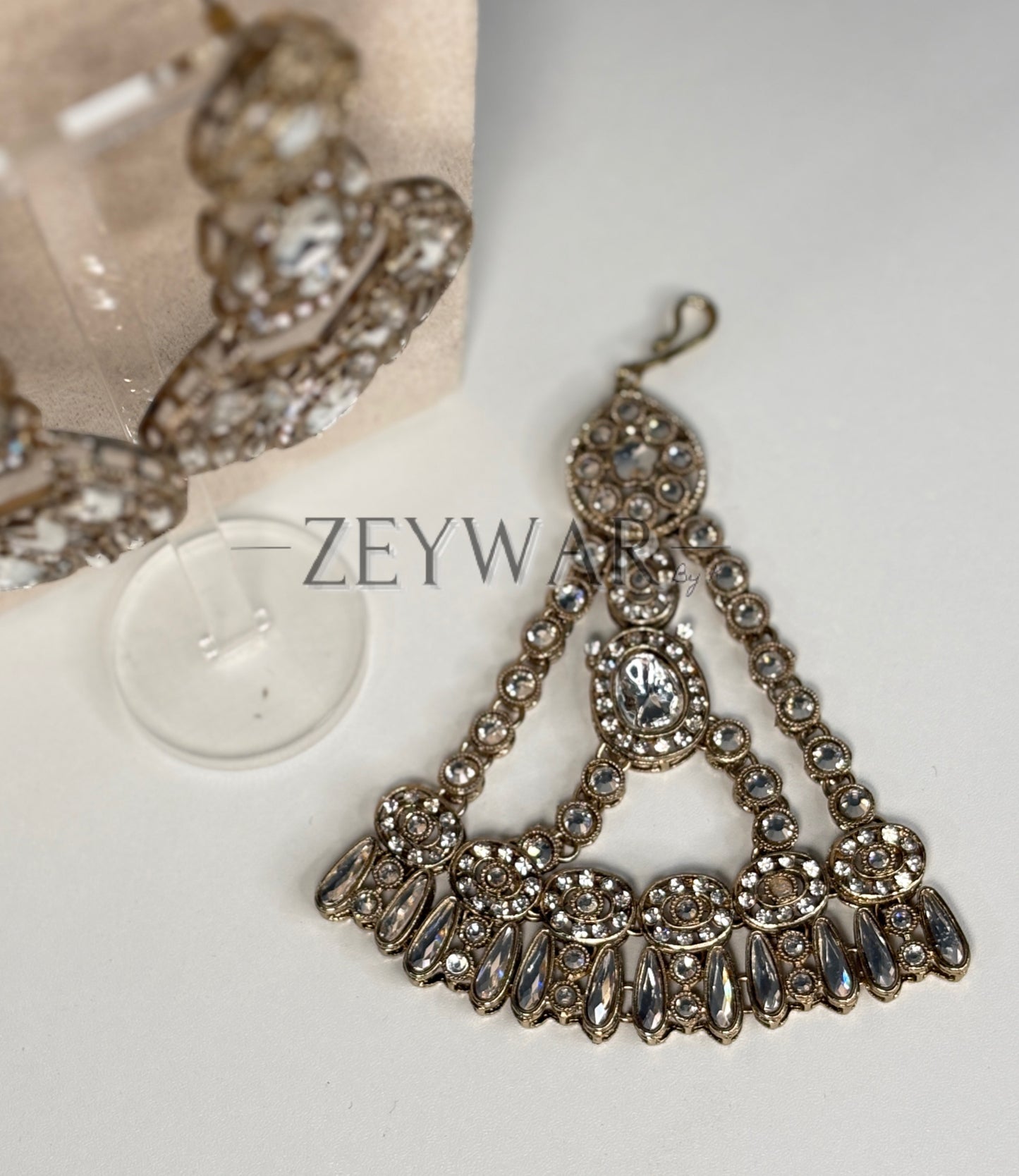 HANIA | Antique Polish AD & Kundan Wide Neck Bridal Set