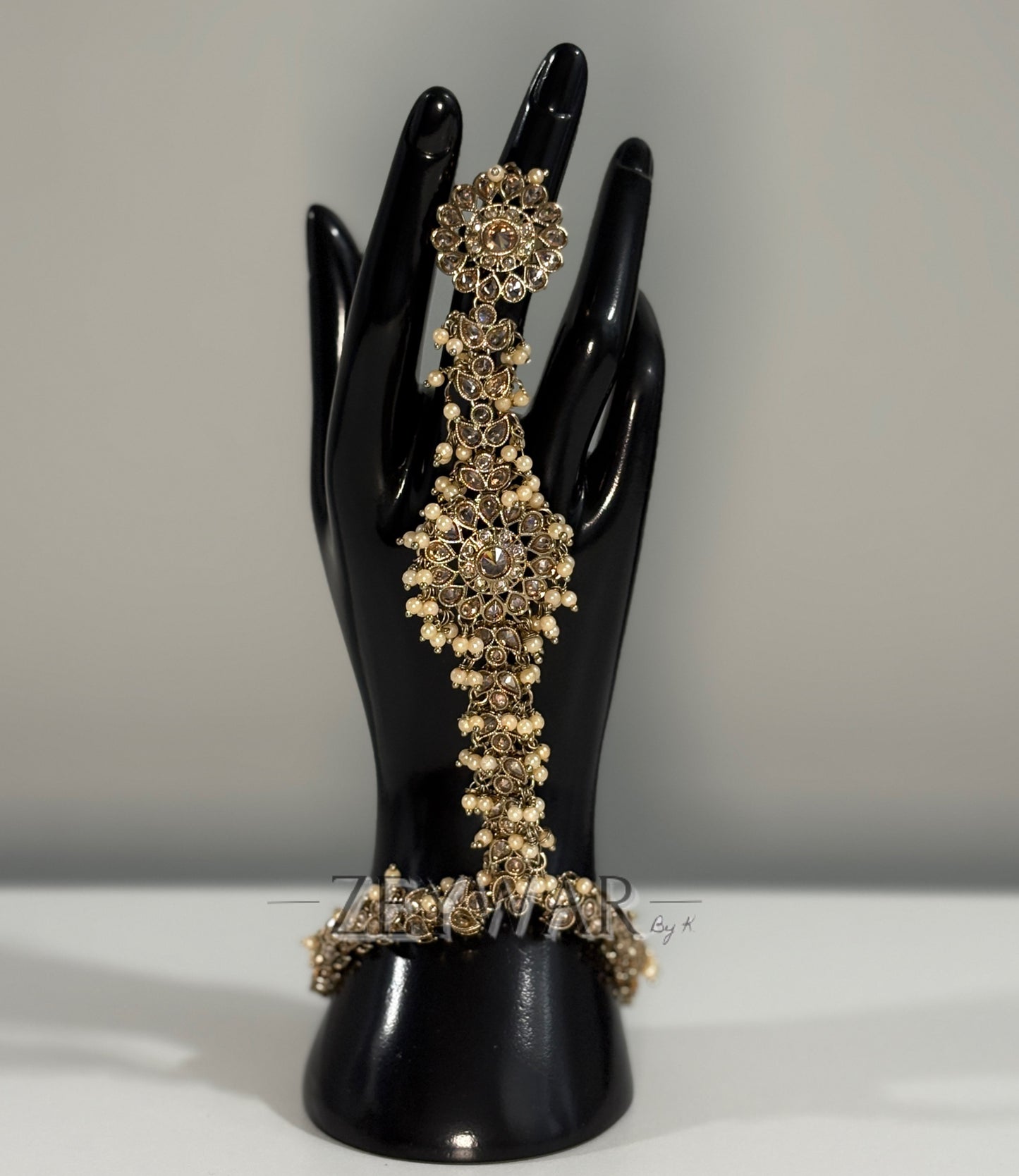 SHEILA | Polki Floral Hand Chain