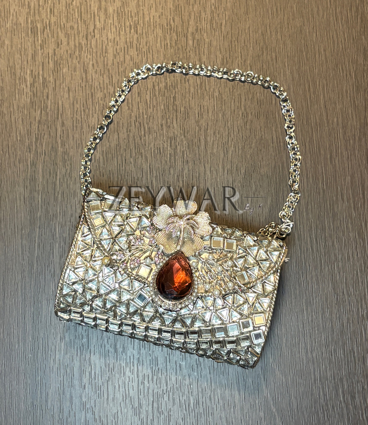 URVASHI | Kundan & Metal Clutch