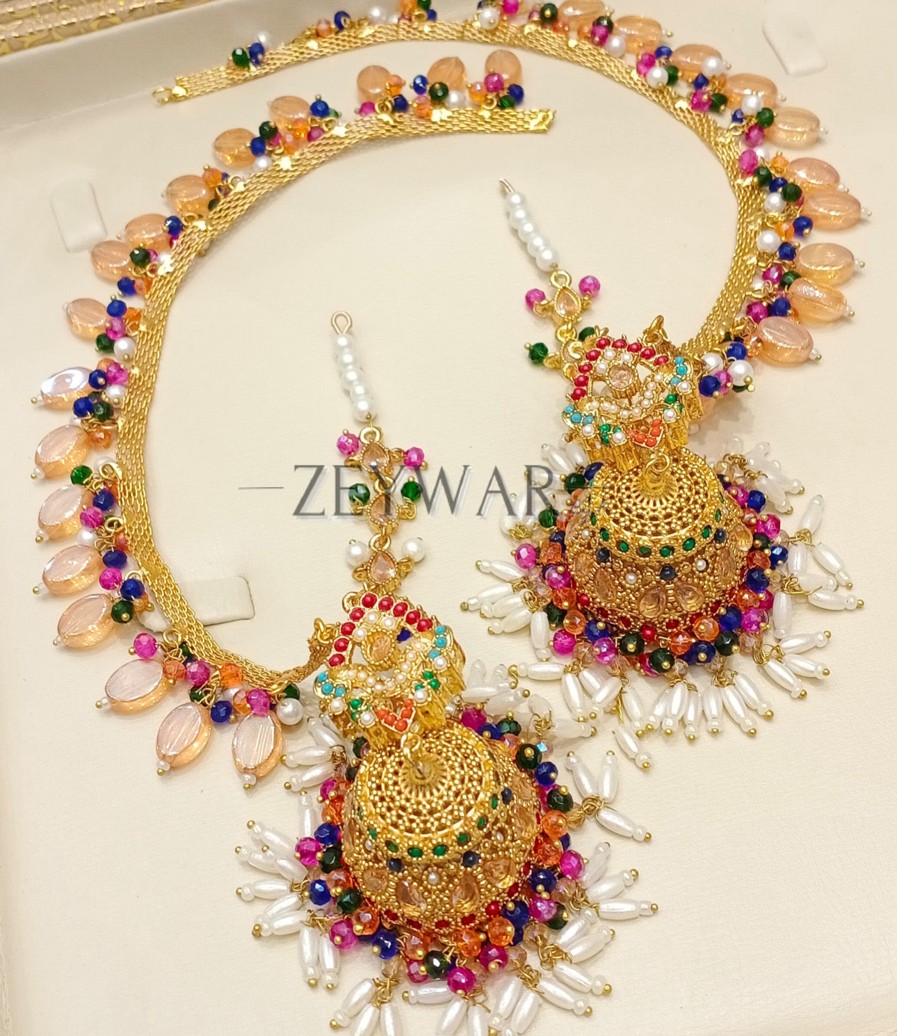 LUBNA | Oversized Jhumkis with Saharey