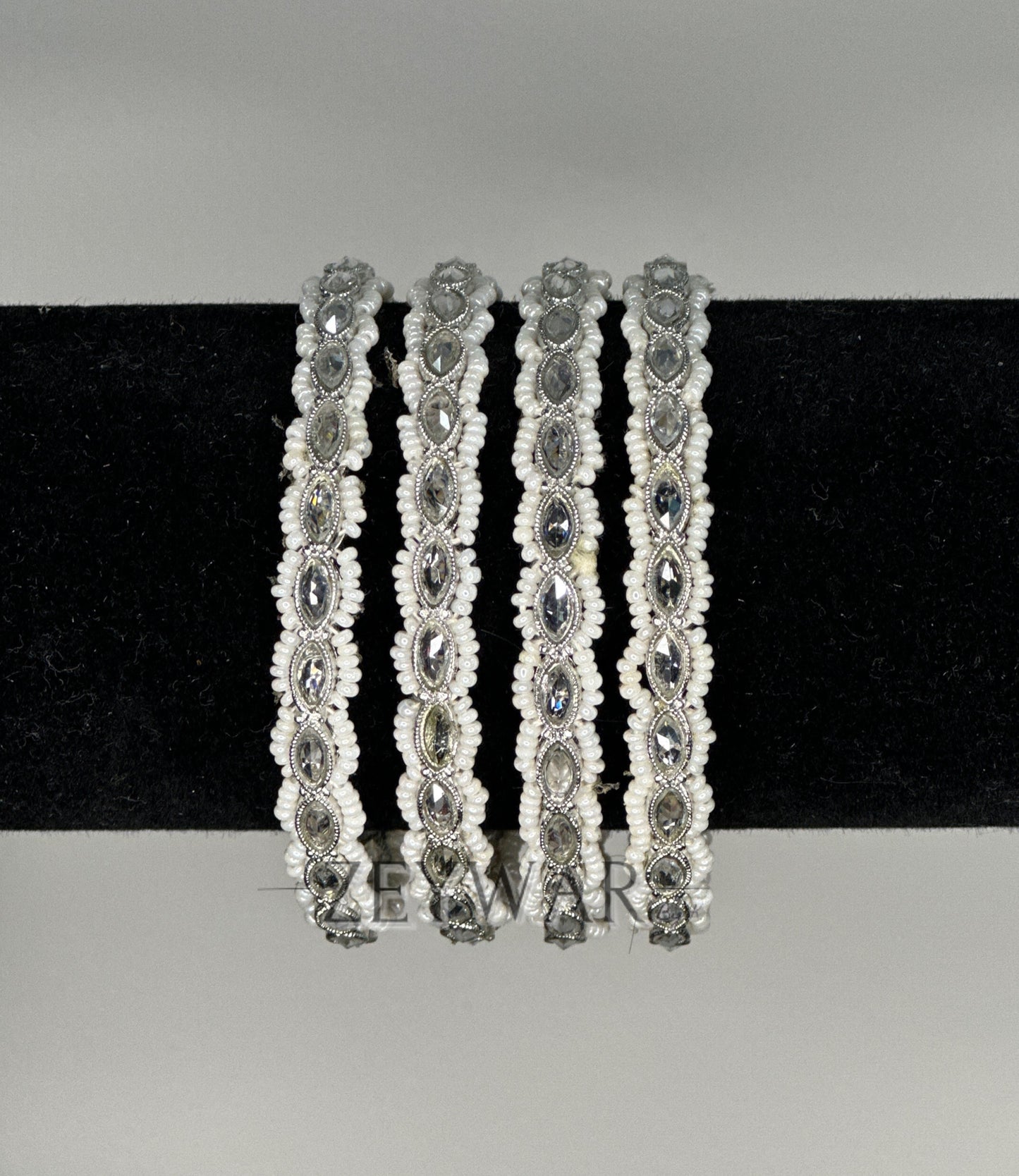 FAARI | Silver Polki Bangles