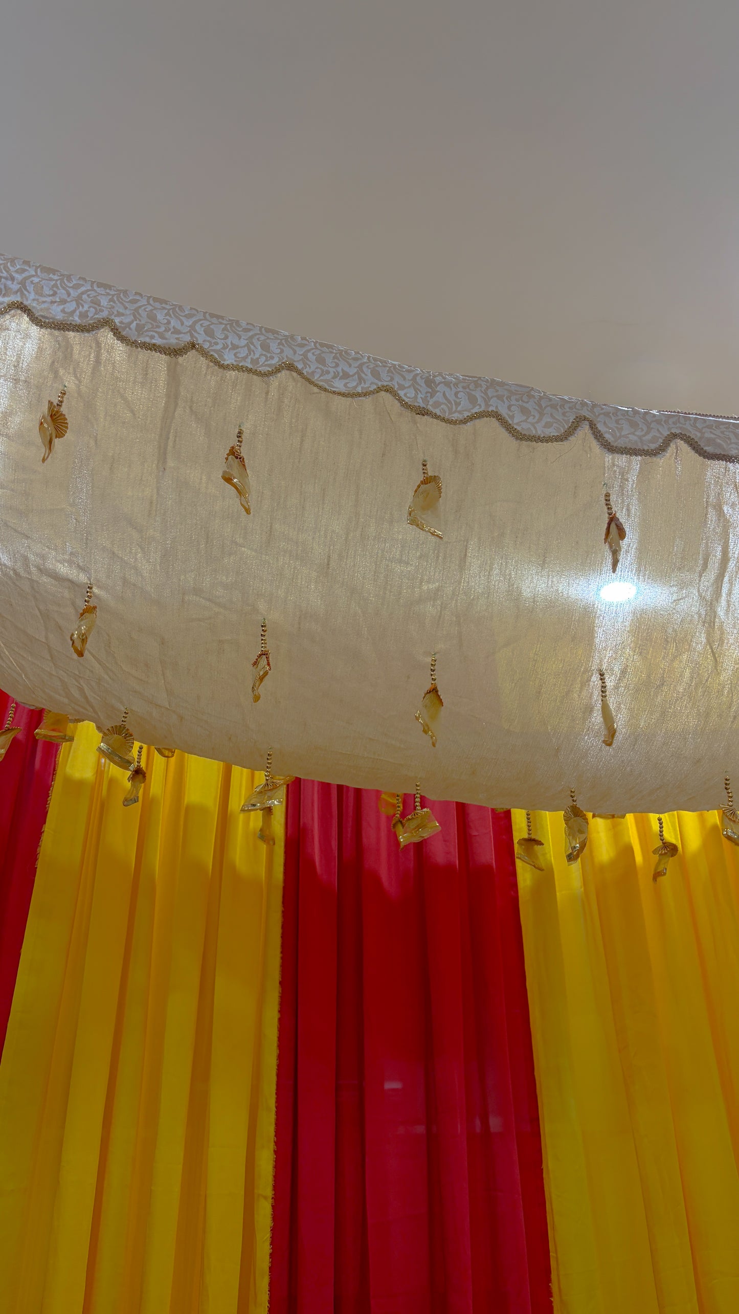 Mayoun ki Chundri - Read Description