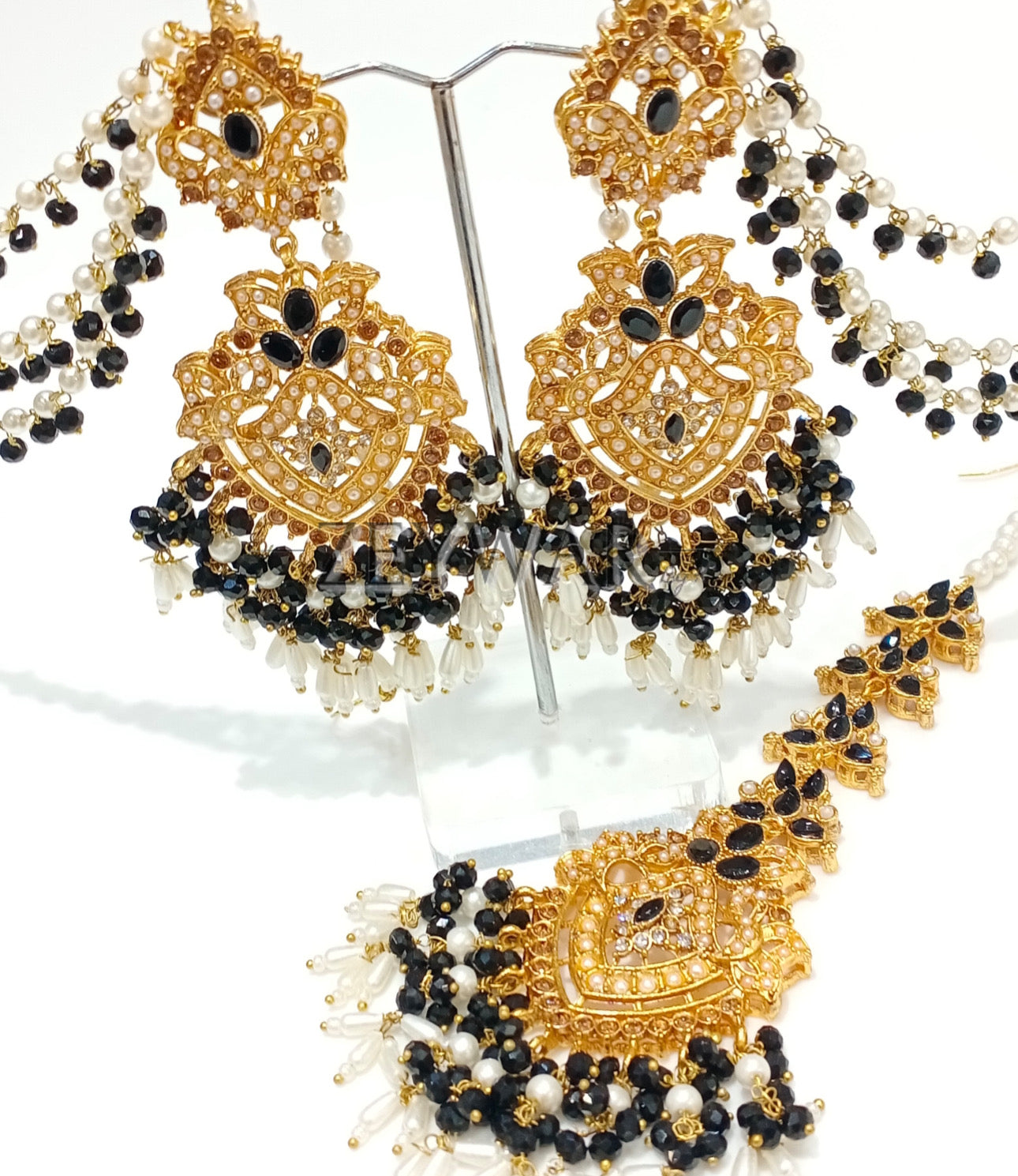 NAZRA | Statement Earring & Tikka Set