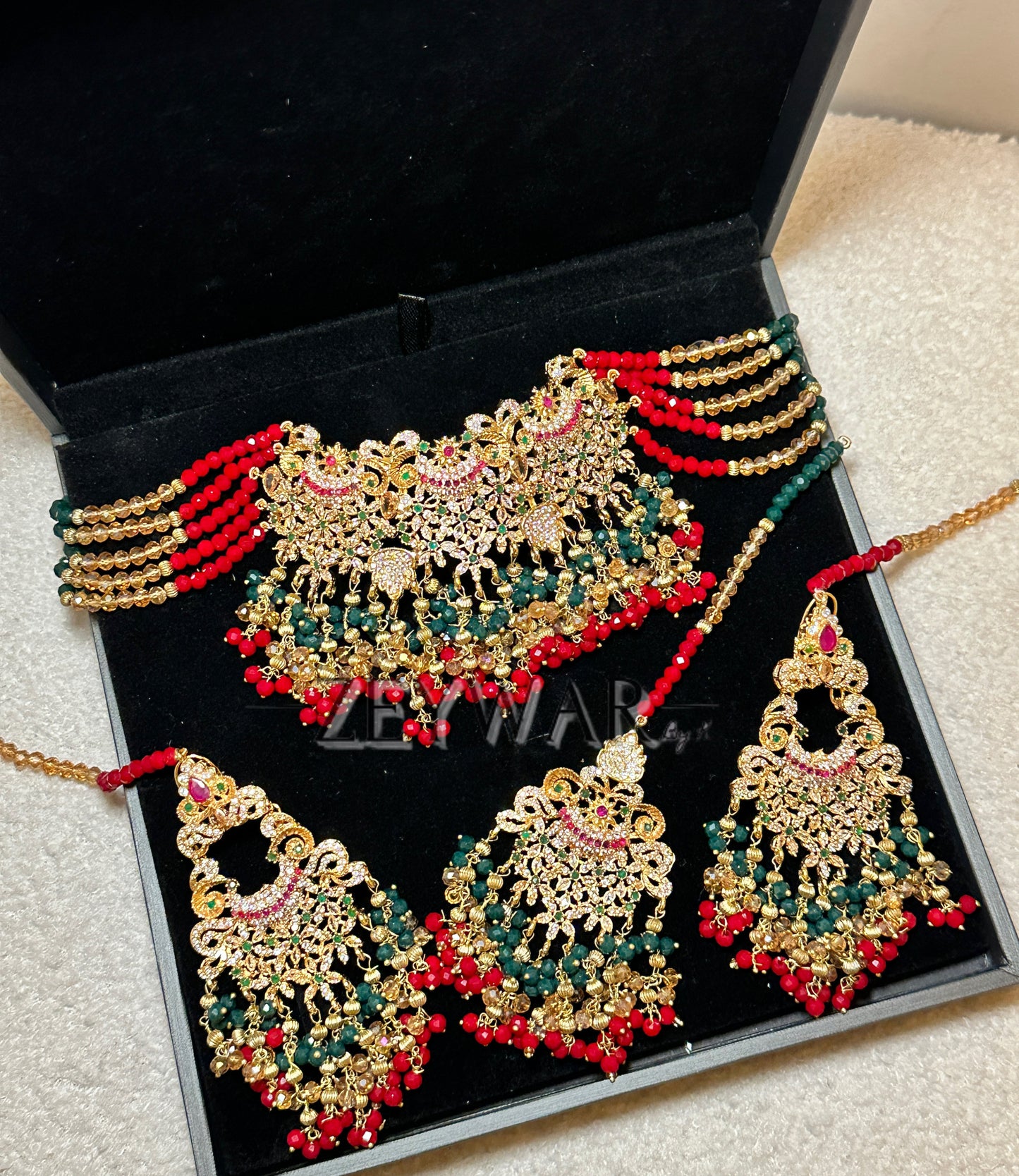 RABYA | Choker Set with Earrings & Tikka