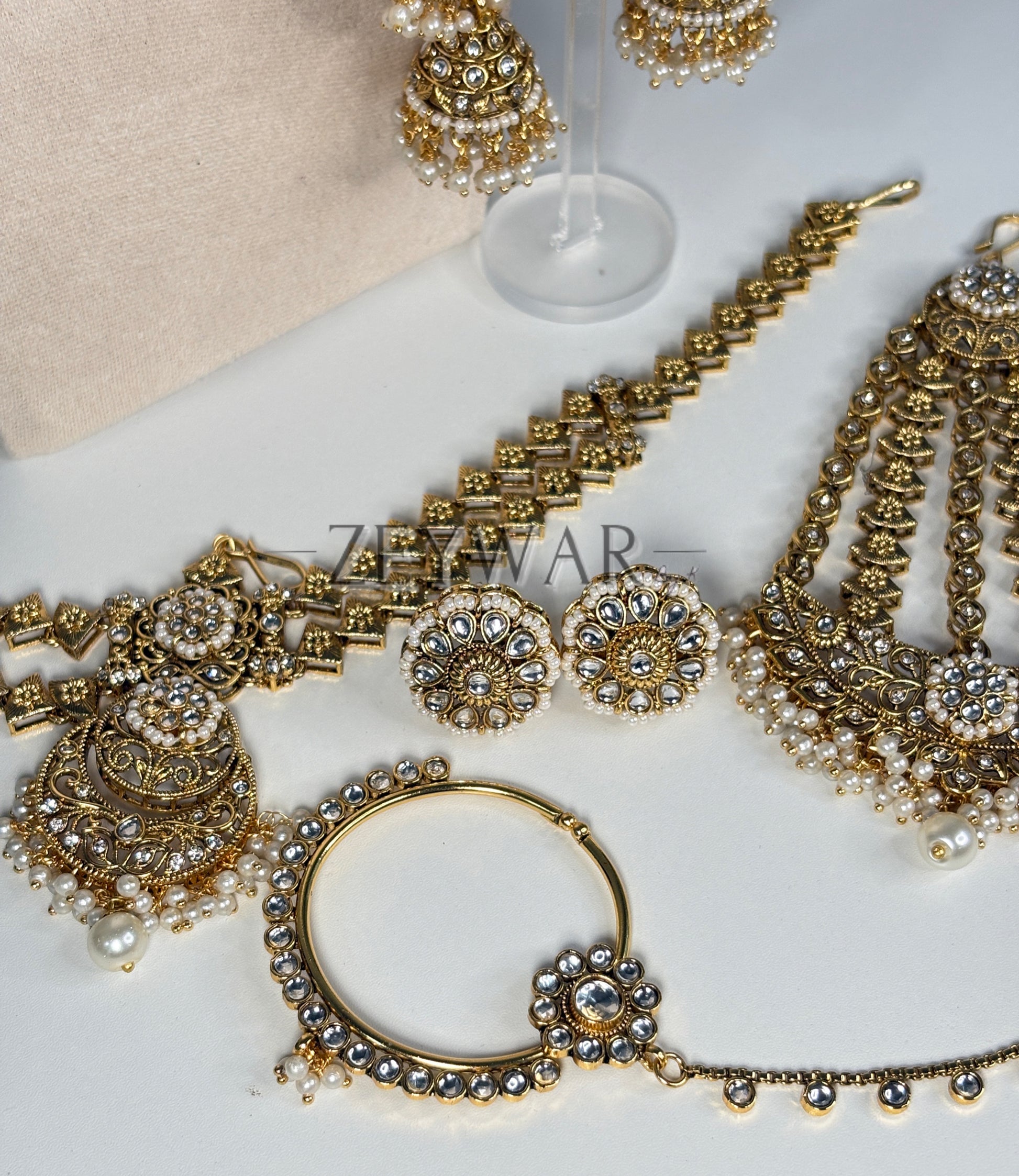 NAZAL | 8 Piece Gold-Plated Kundan Bridal Set