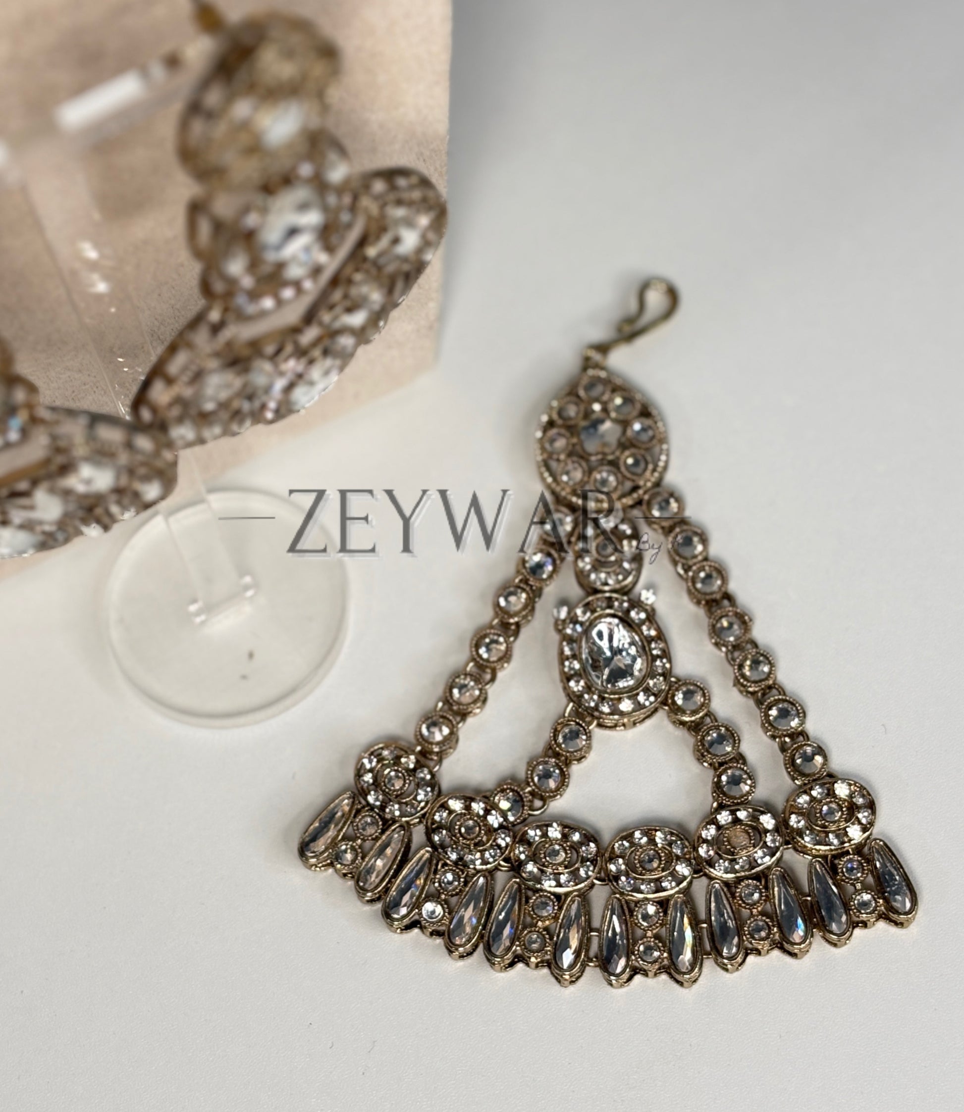 HANIA | Antique Polish AD & Kundan Wide Neck Bridal Set