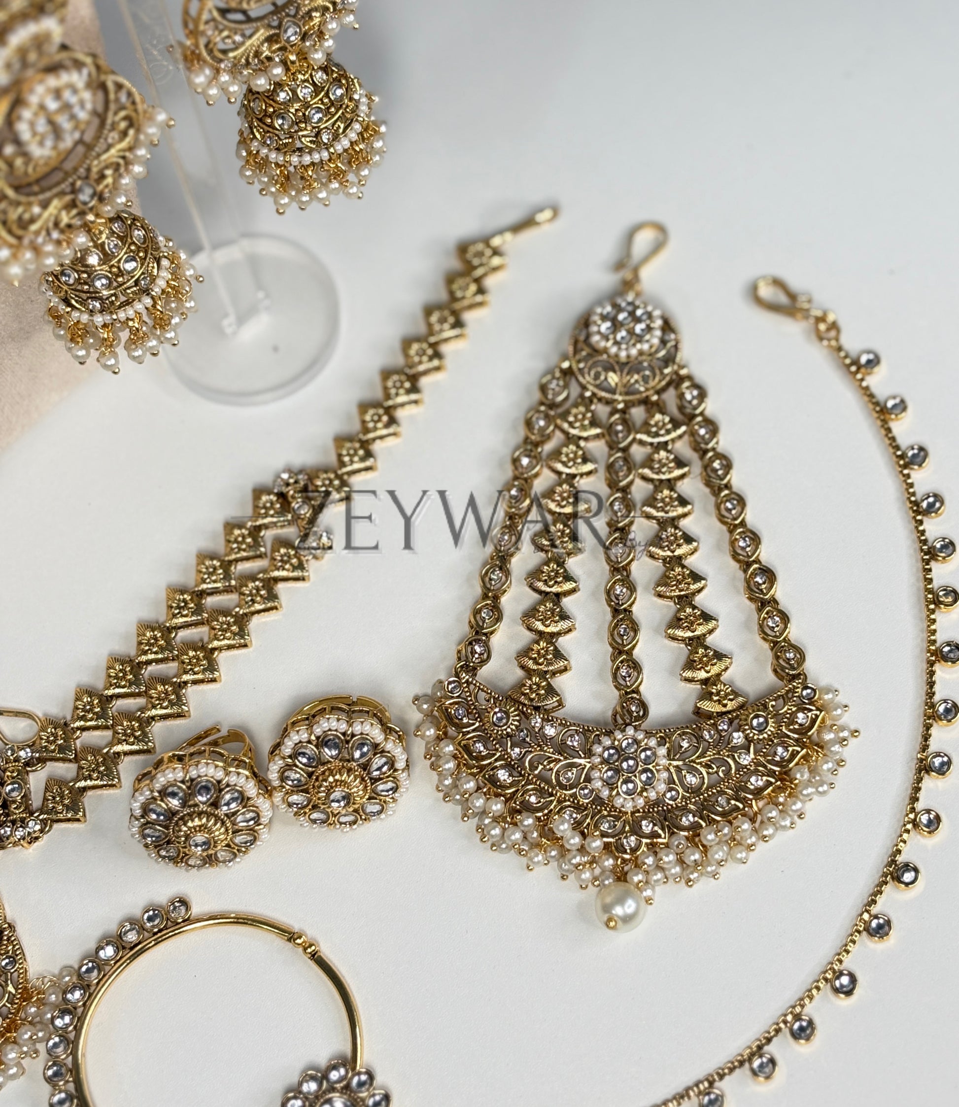 NAZAL | 8 Piece Gold-Plated Kundan Bridal Set