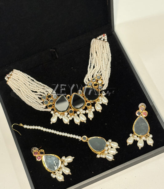 NAINA | Mirror Necklace with Pearl Choker