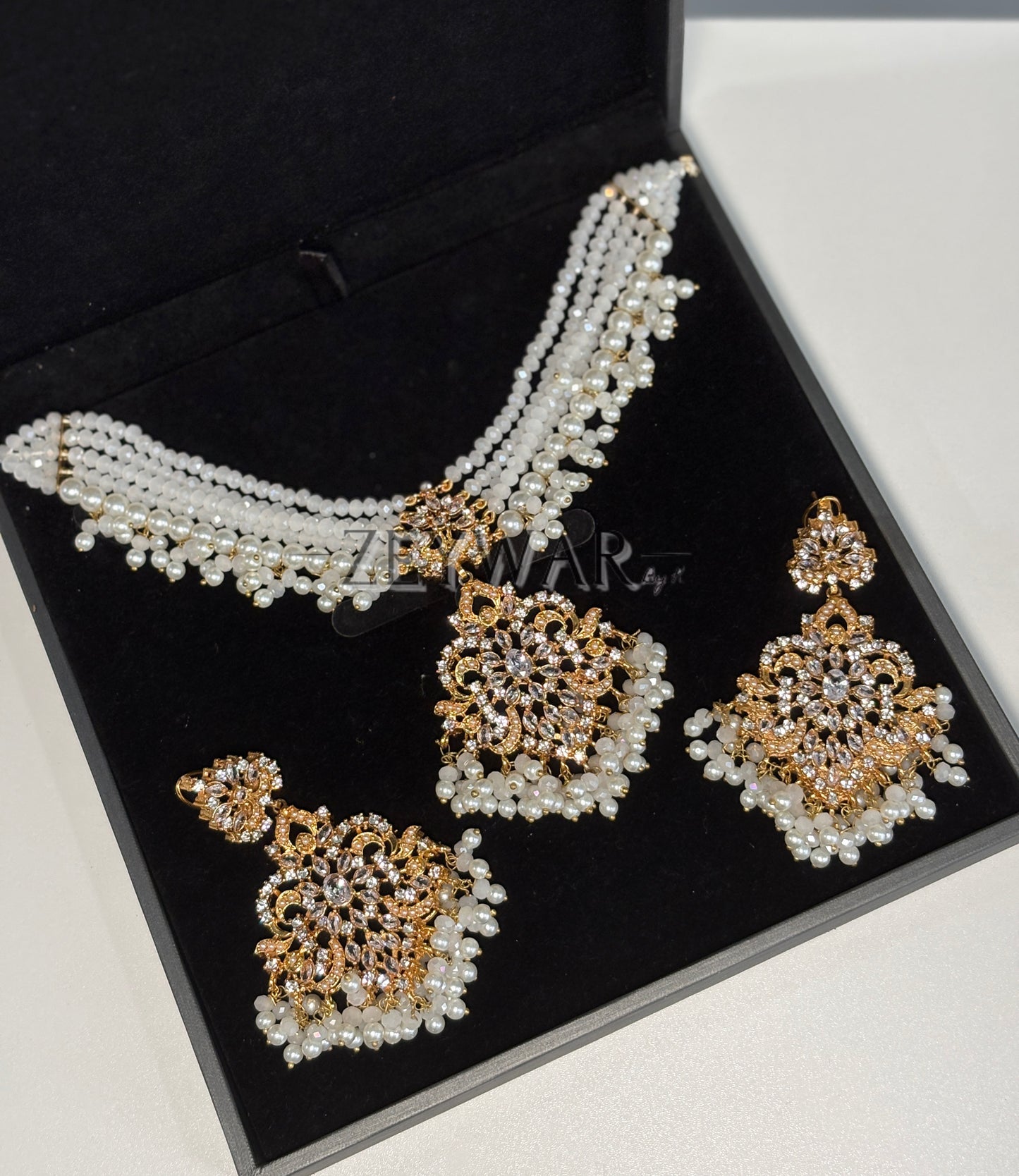 WARDA | Stunning Choker with Earrings