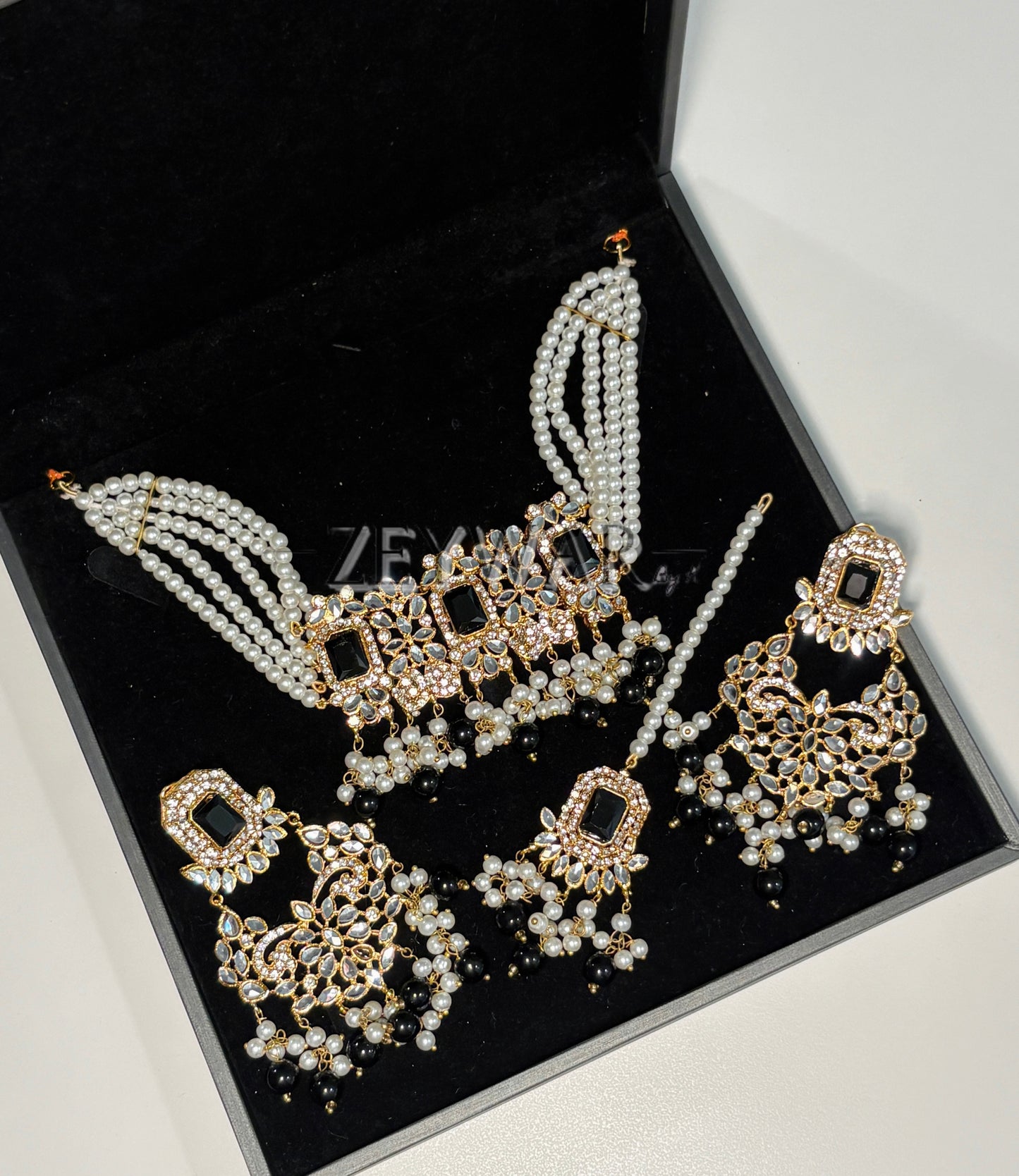 KEYANA | Kundan & AD Pakistani Style Set