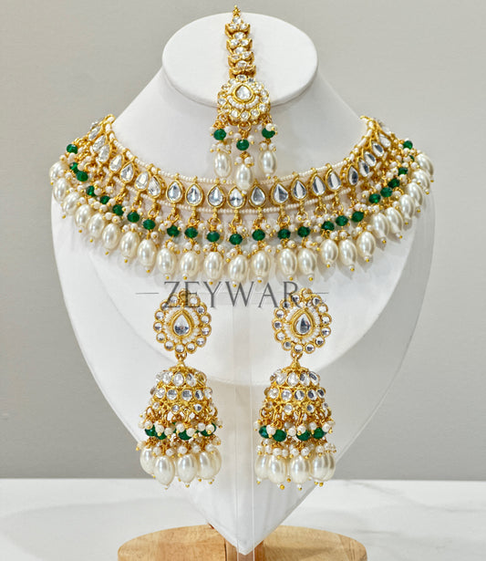 GURLEEN | Kundan Set with Jhumkis & Tikka