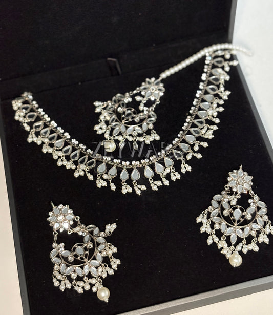 ZOYA | Mirror Set with Earrings & Tikka