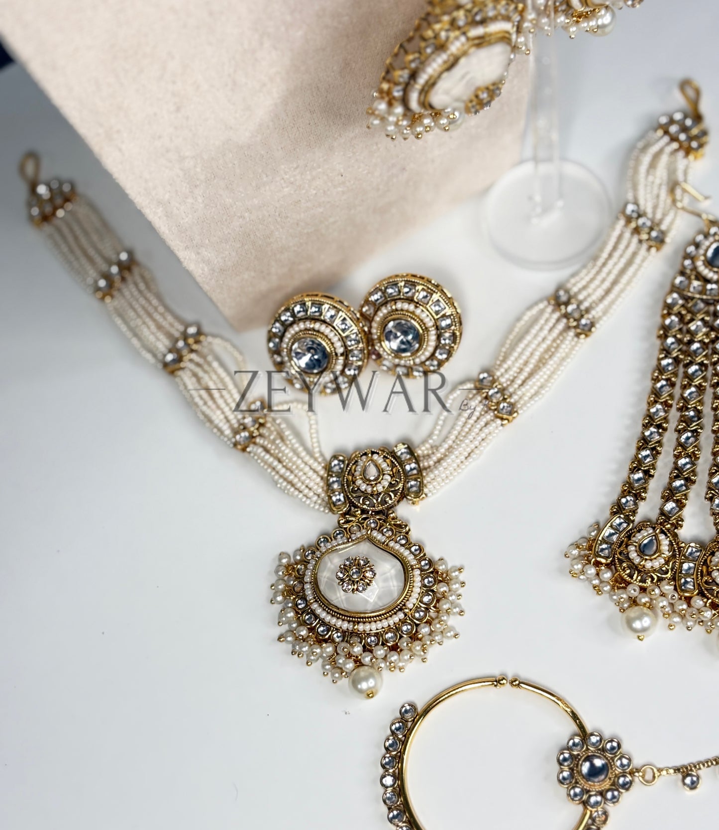 IQRAH | 8 Piece Gold-Plated Kundan Bridal Set