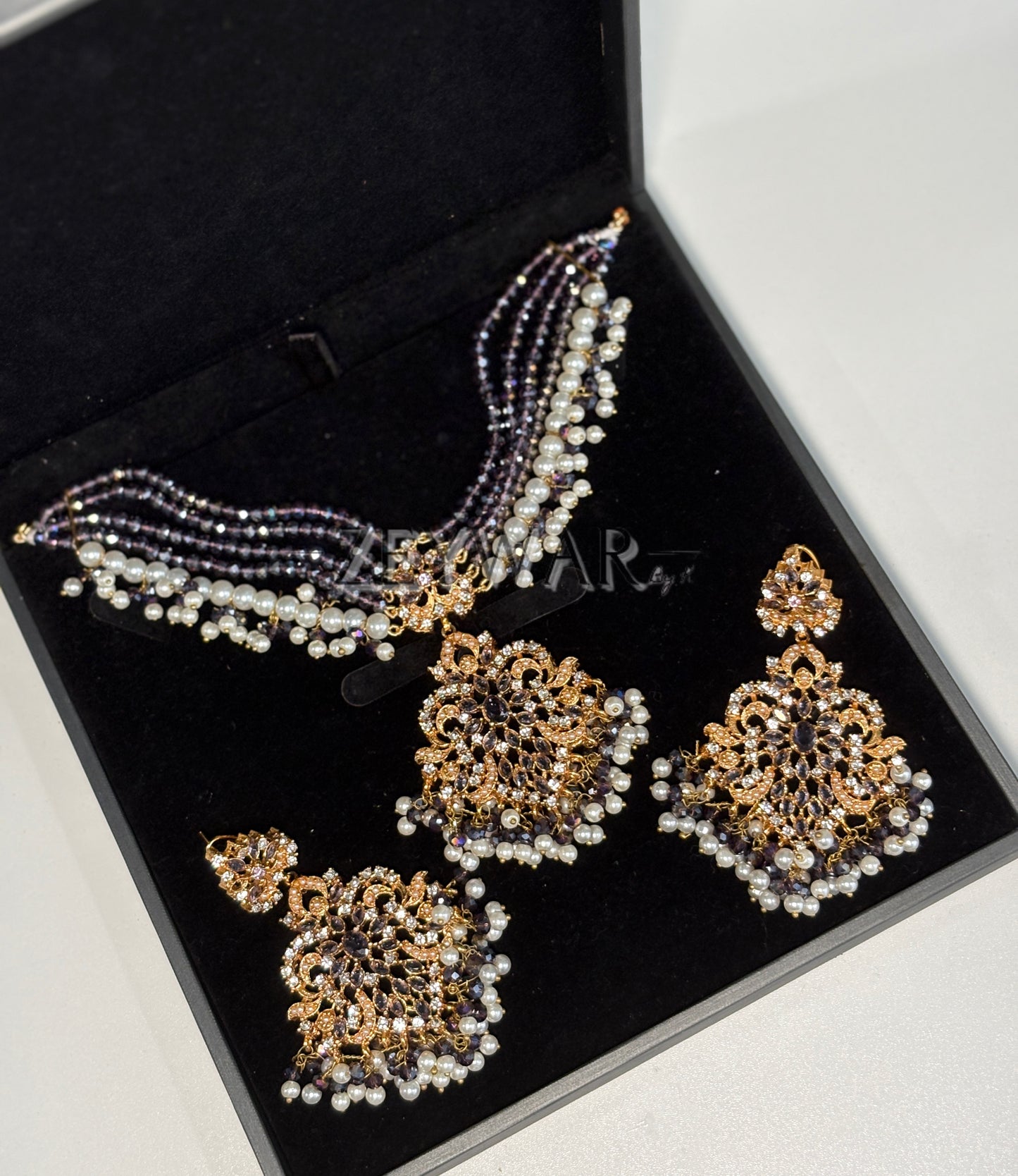 WARDA | Stunning Choker with Earrings
