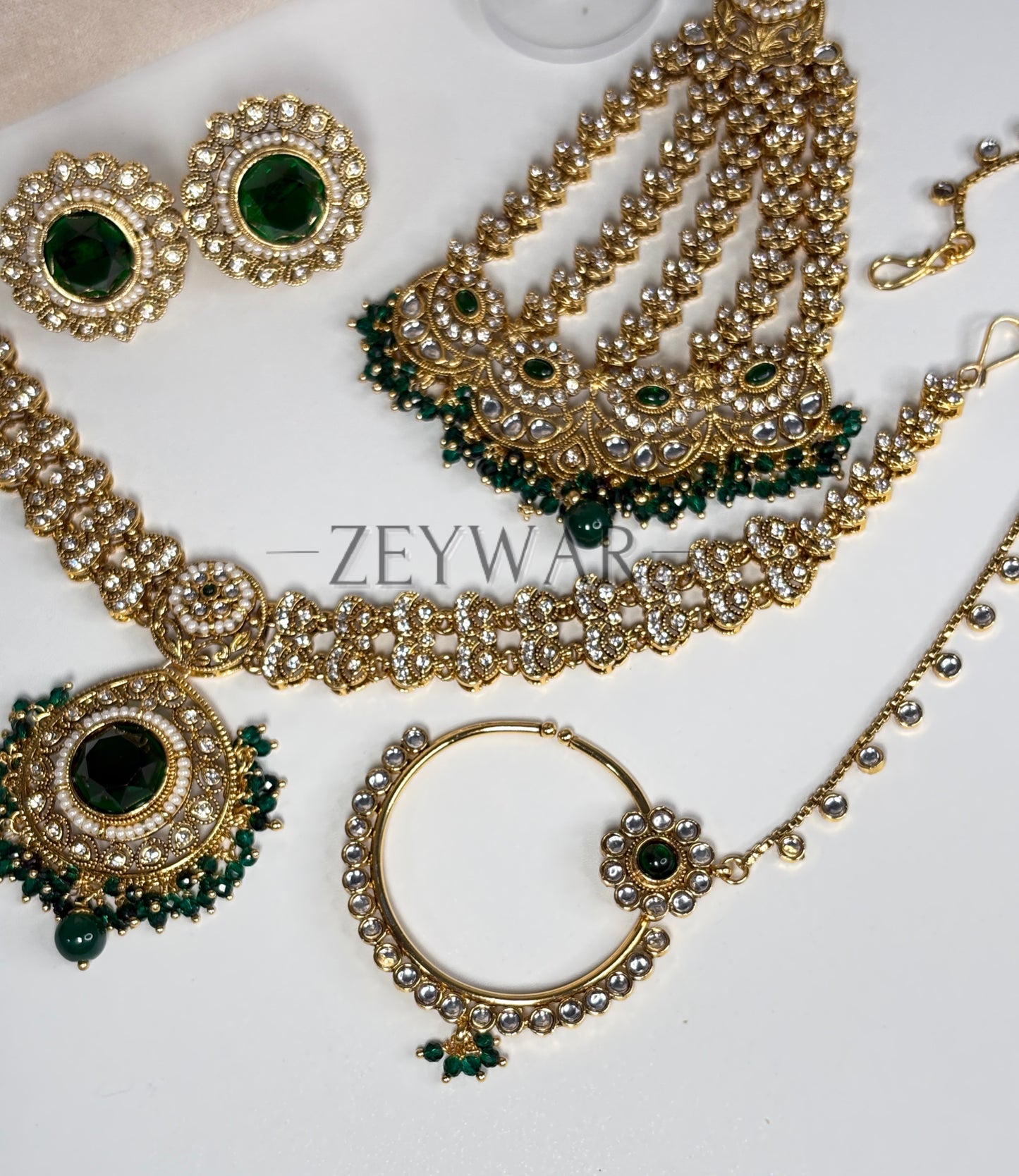 LAIBA | 8 Piece Gold-Plated Kundan Bridal Set