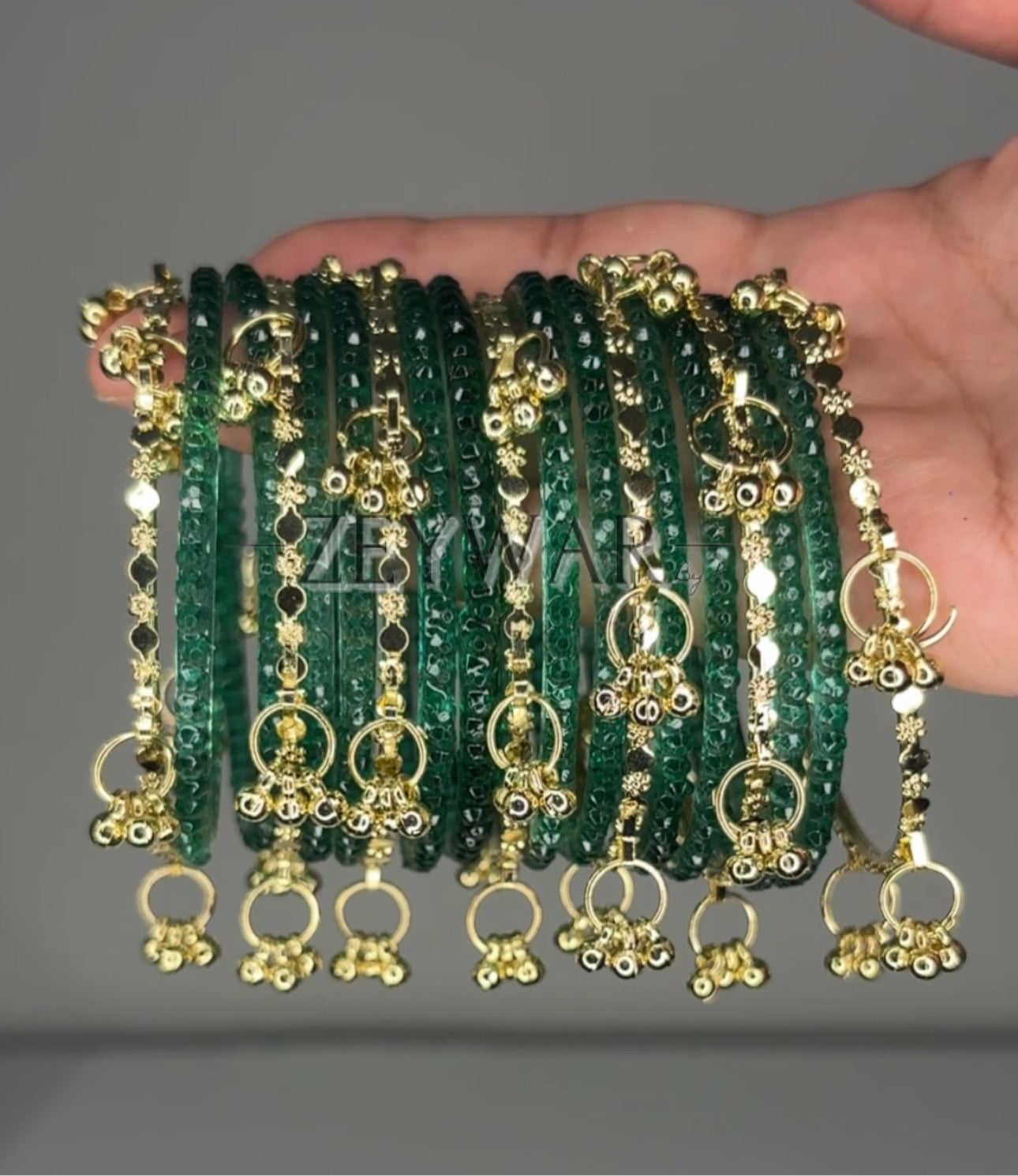 SEERAT | Green | Glass & Kashmiri Bangles