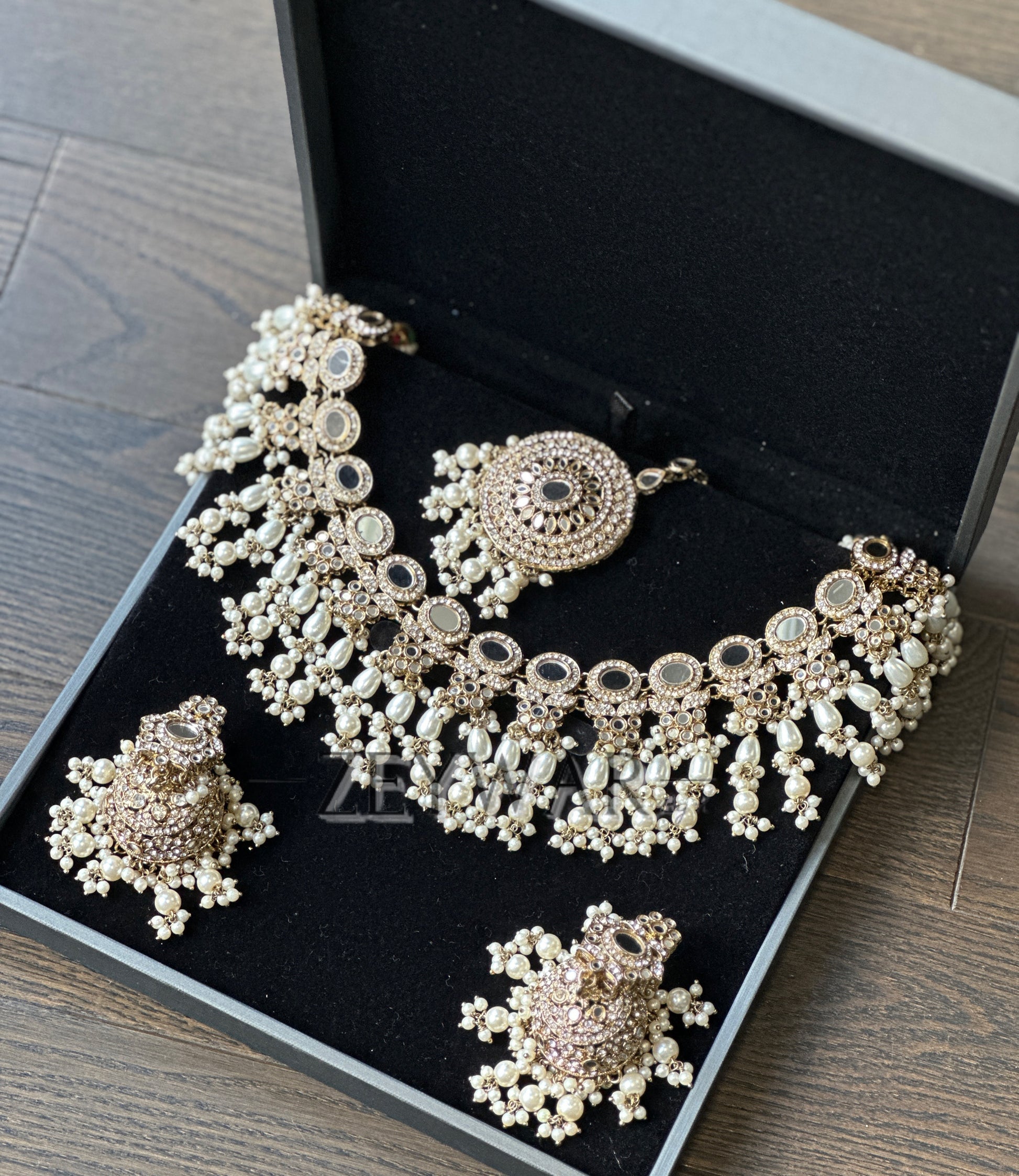 ANEEMA | Semi Bridal Mirror & AD Set