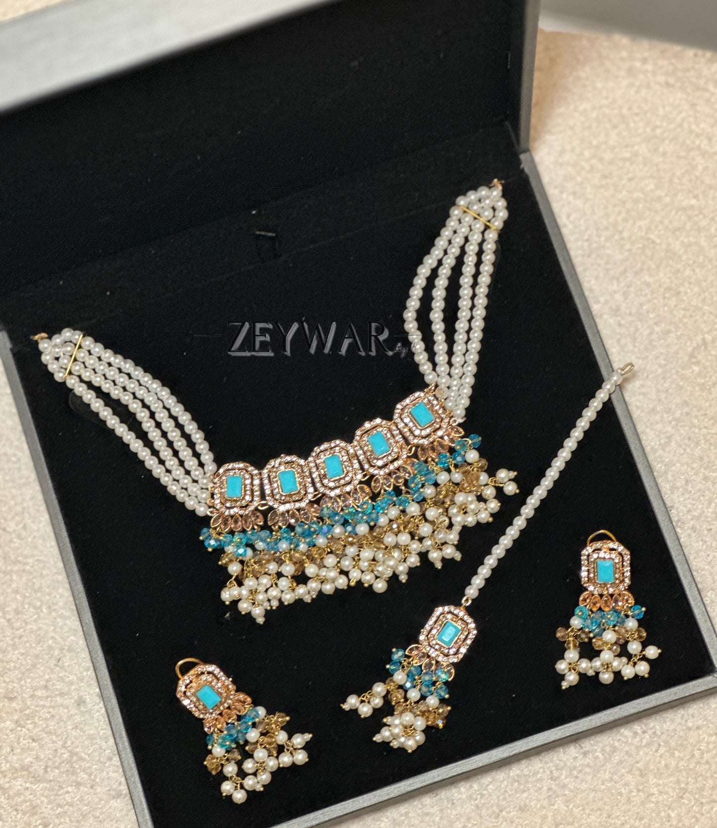 HAJAR | Statement Necklace with Studs & Tikka