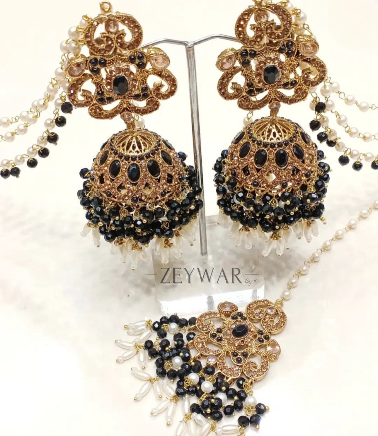 ZERMEEN | Tikka & Earrings with Saharey