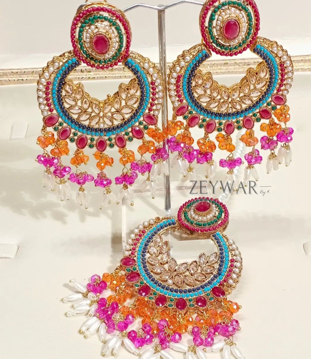 AMYRAH | Vibrant Earring & Tikka