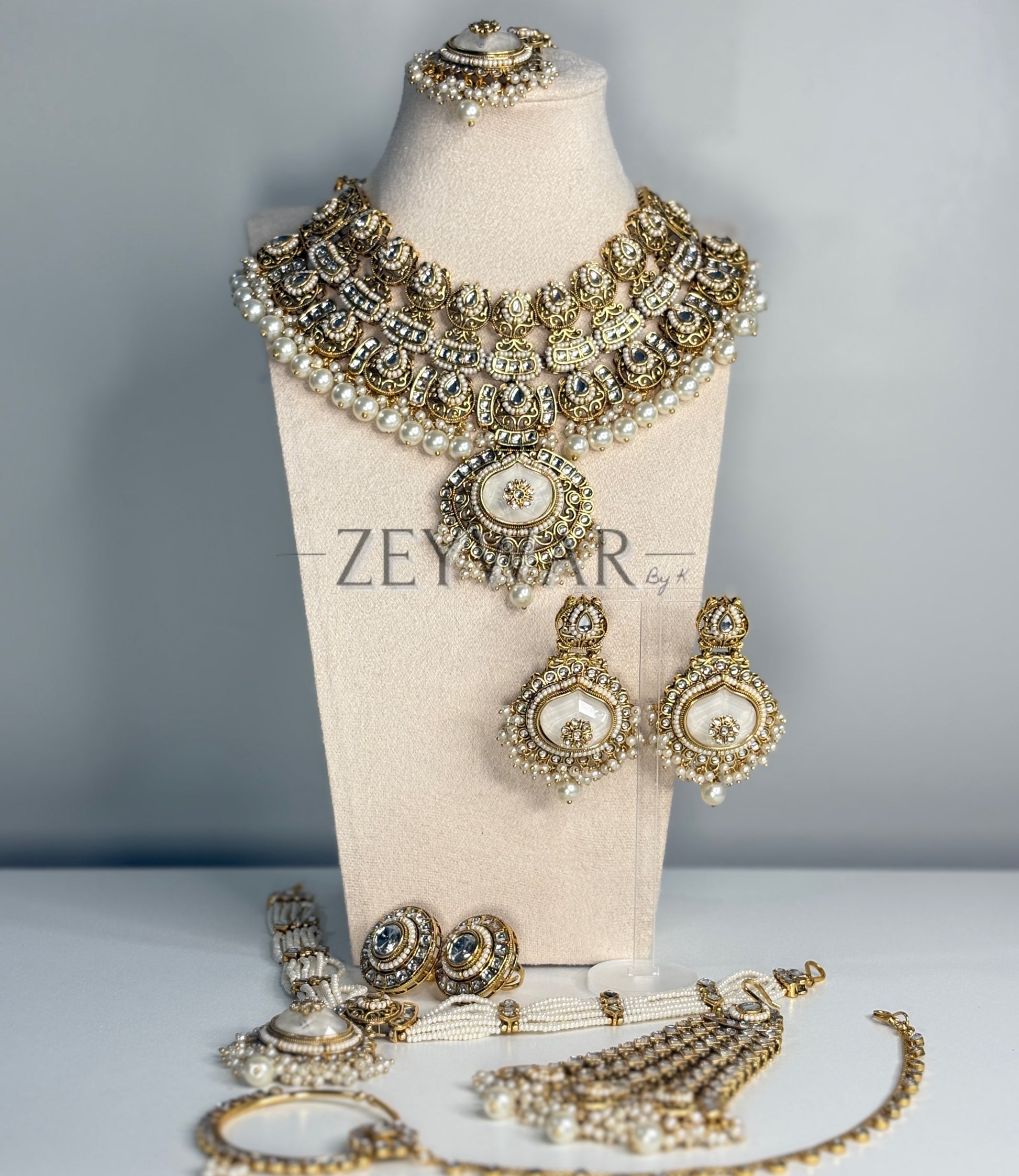 IQRAH | 8 Piece Gold-Plated Kundan Bridal Set