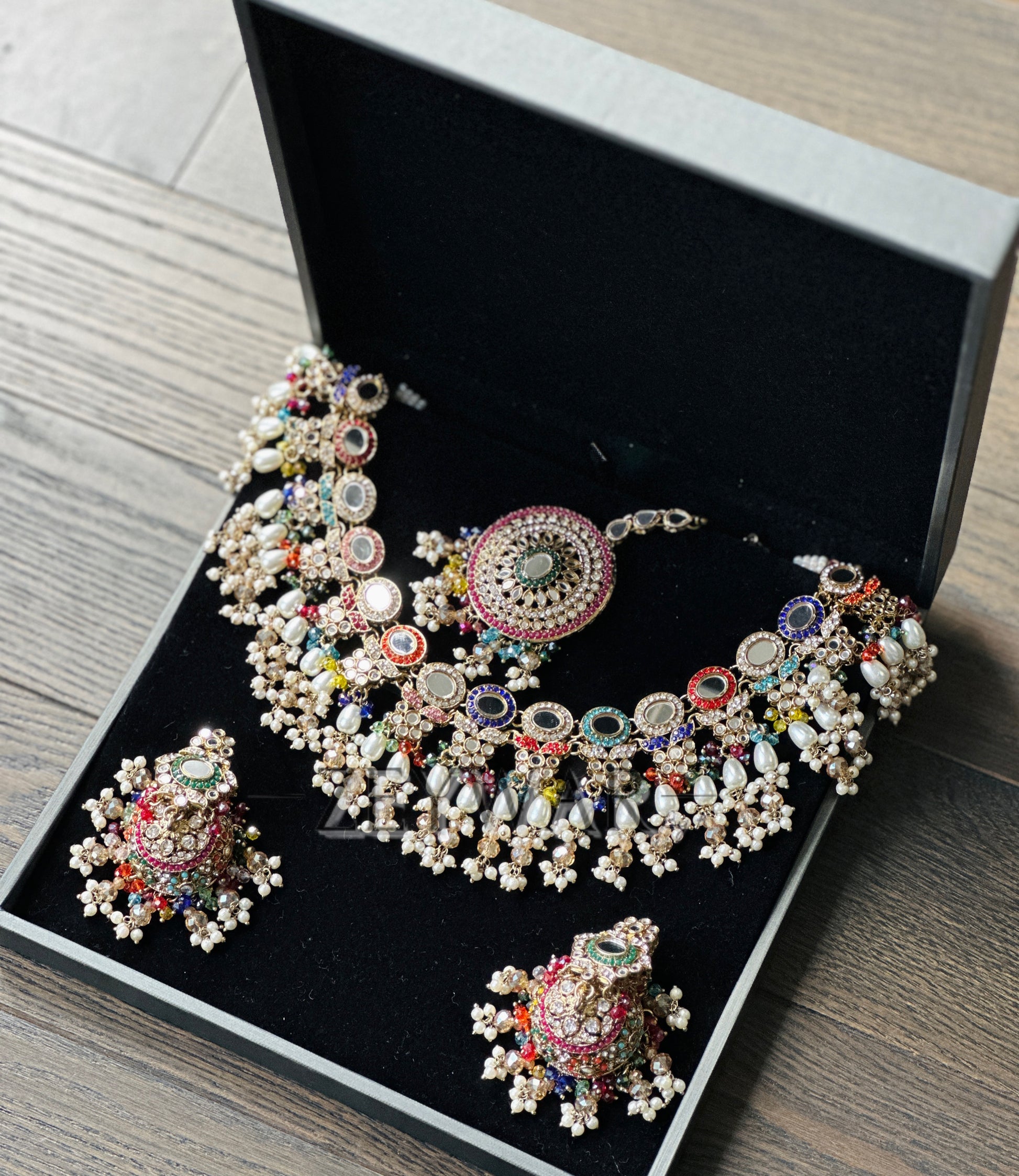 ANEEMA | Semi Bridal Mirror & AD Set