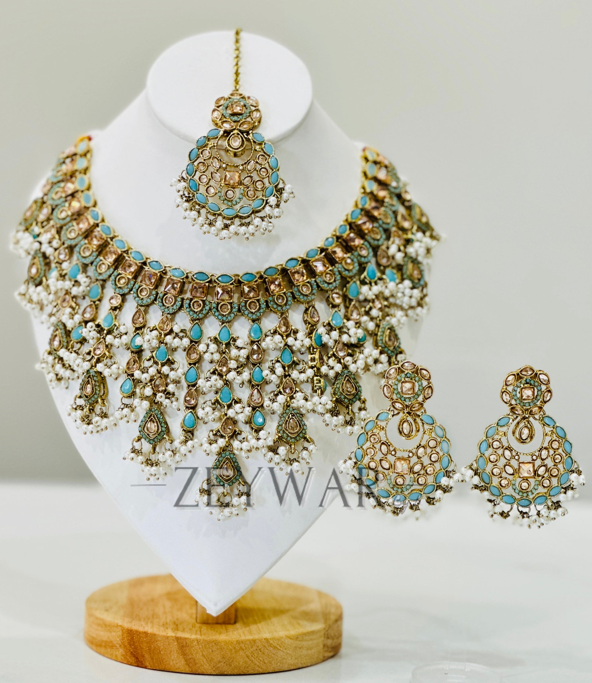 JAWARIA | Polki Necklace with Earrings & Tikka