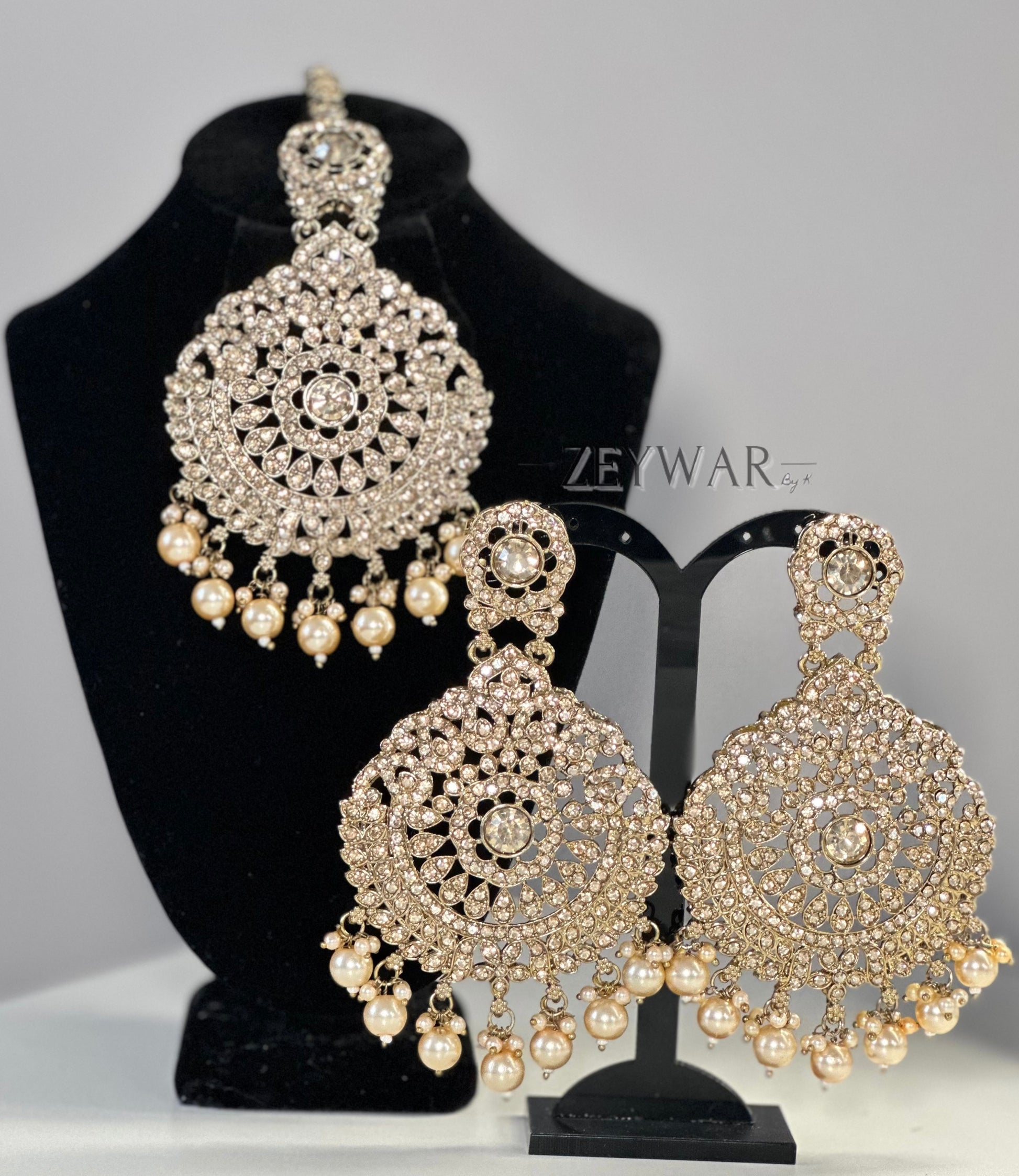 HALIMA | AD Raani Haar with Oversized Earrings & Tikka