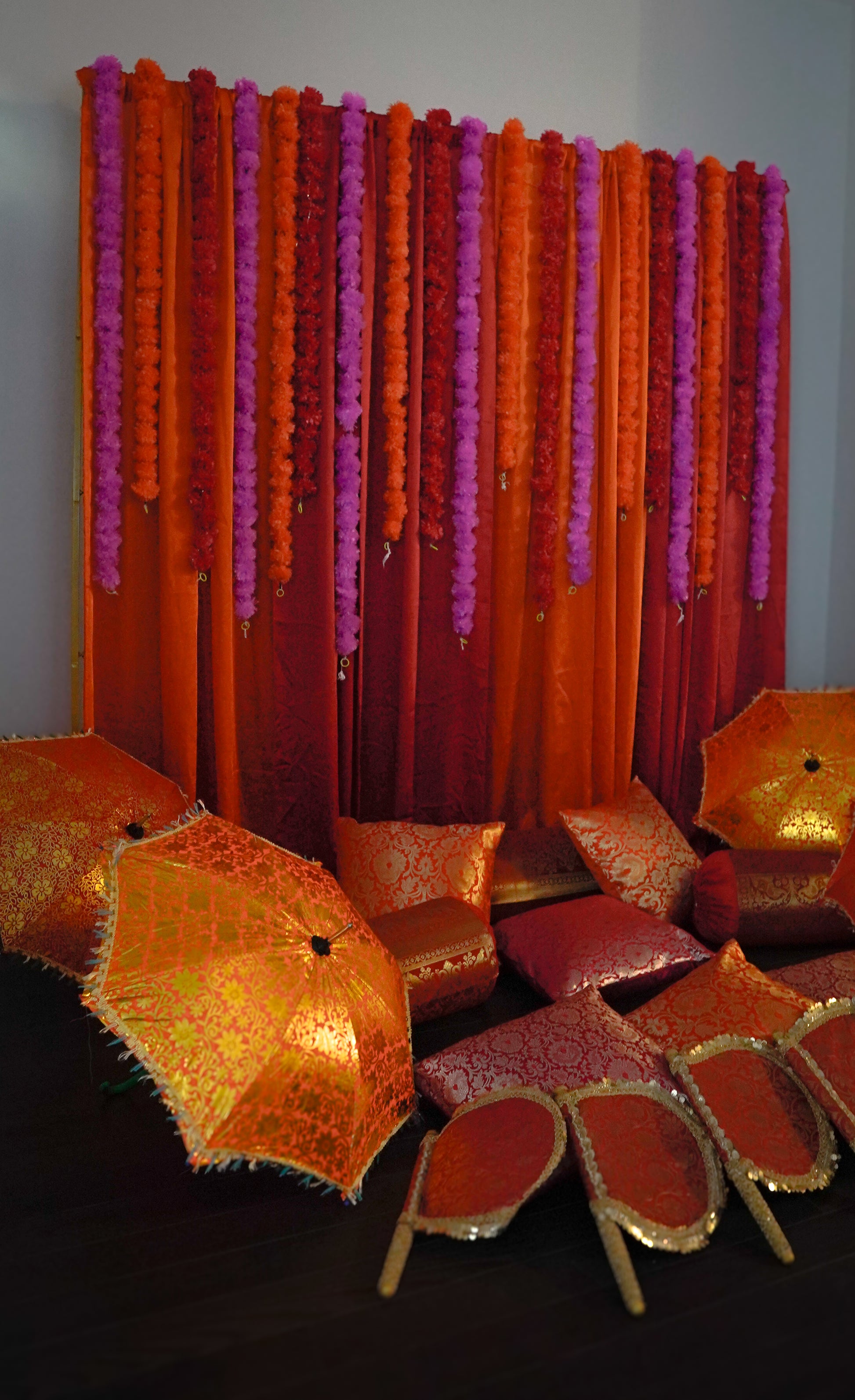 Mehendi Laga Ki Rakhna - Read Description