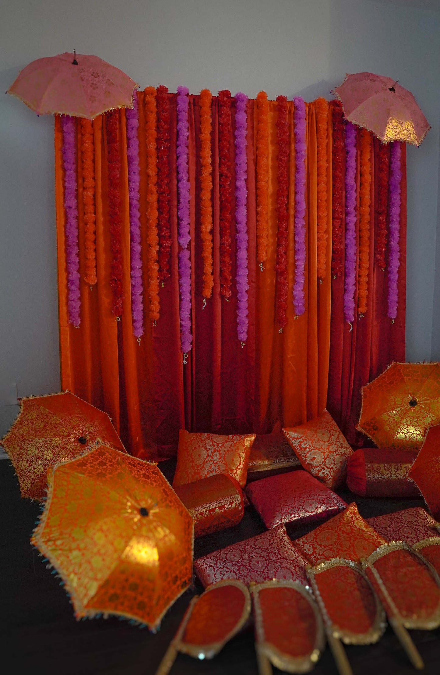 Mehendi Ki Raat - Read Description