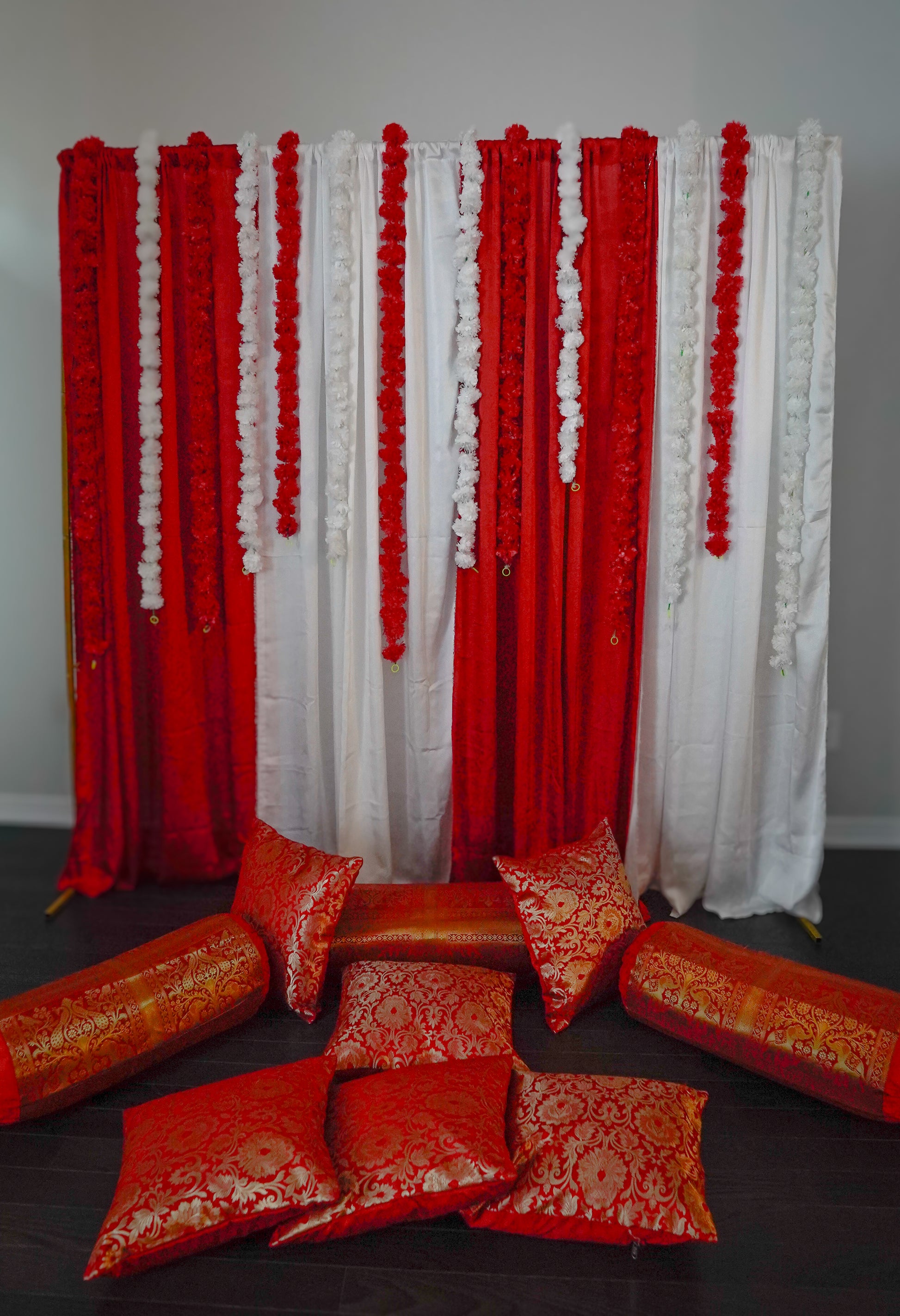 Lal Dupatta - Read Description