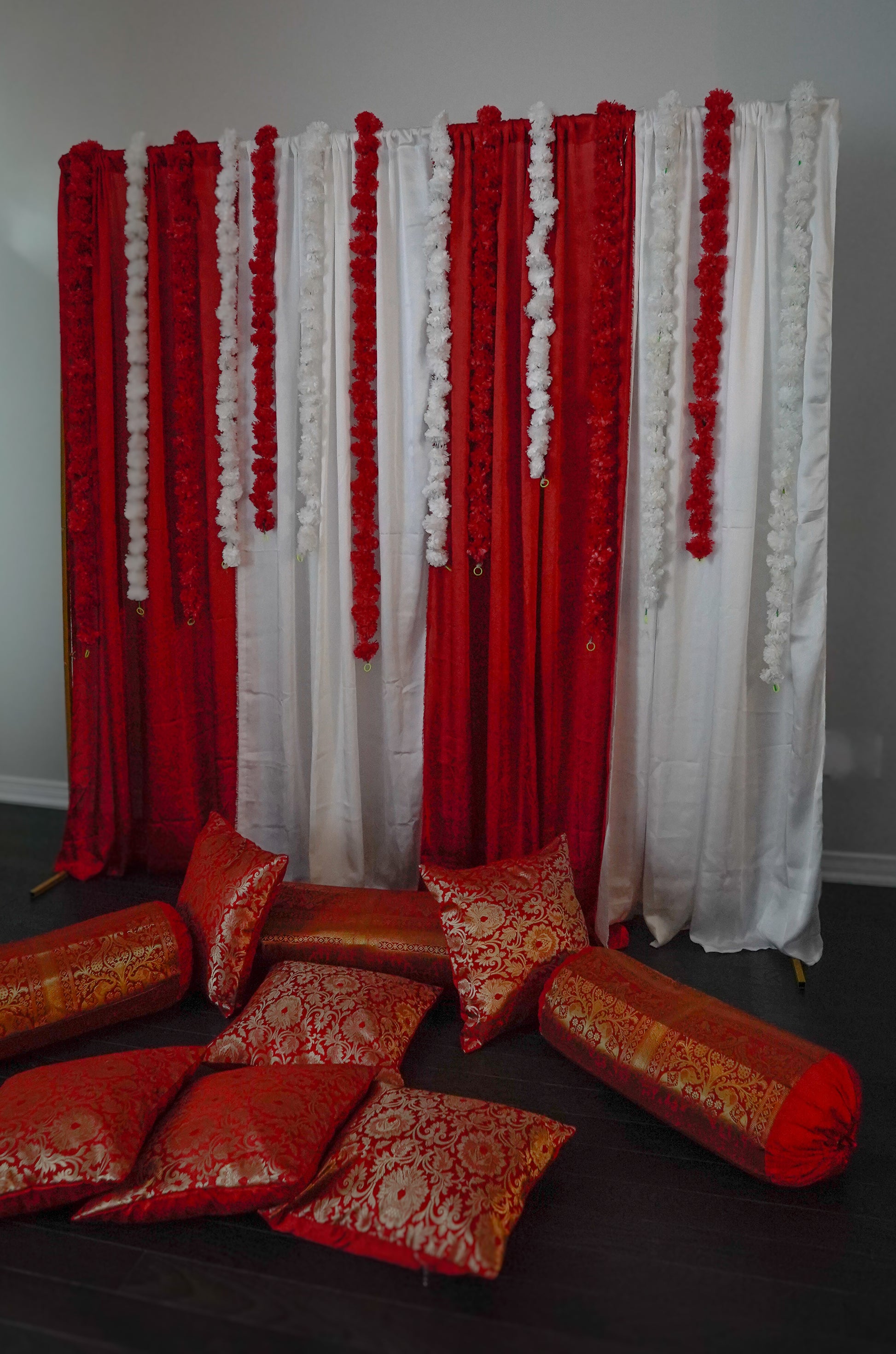 Lal Dupatta - Read Description