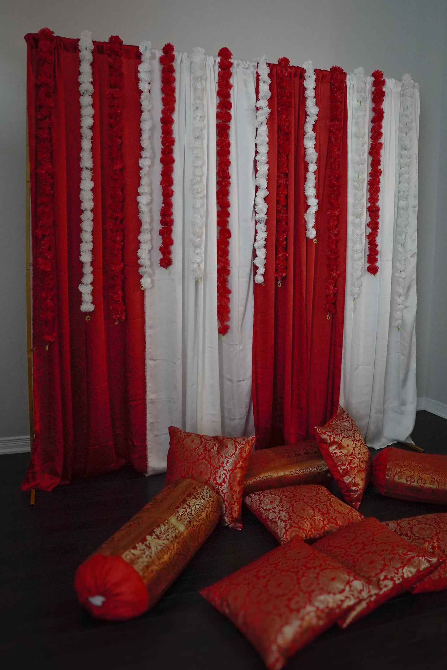 Lal Dupatta - Read Description