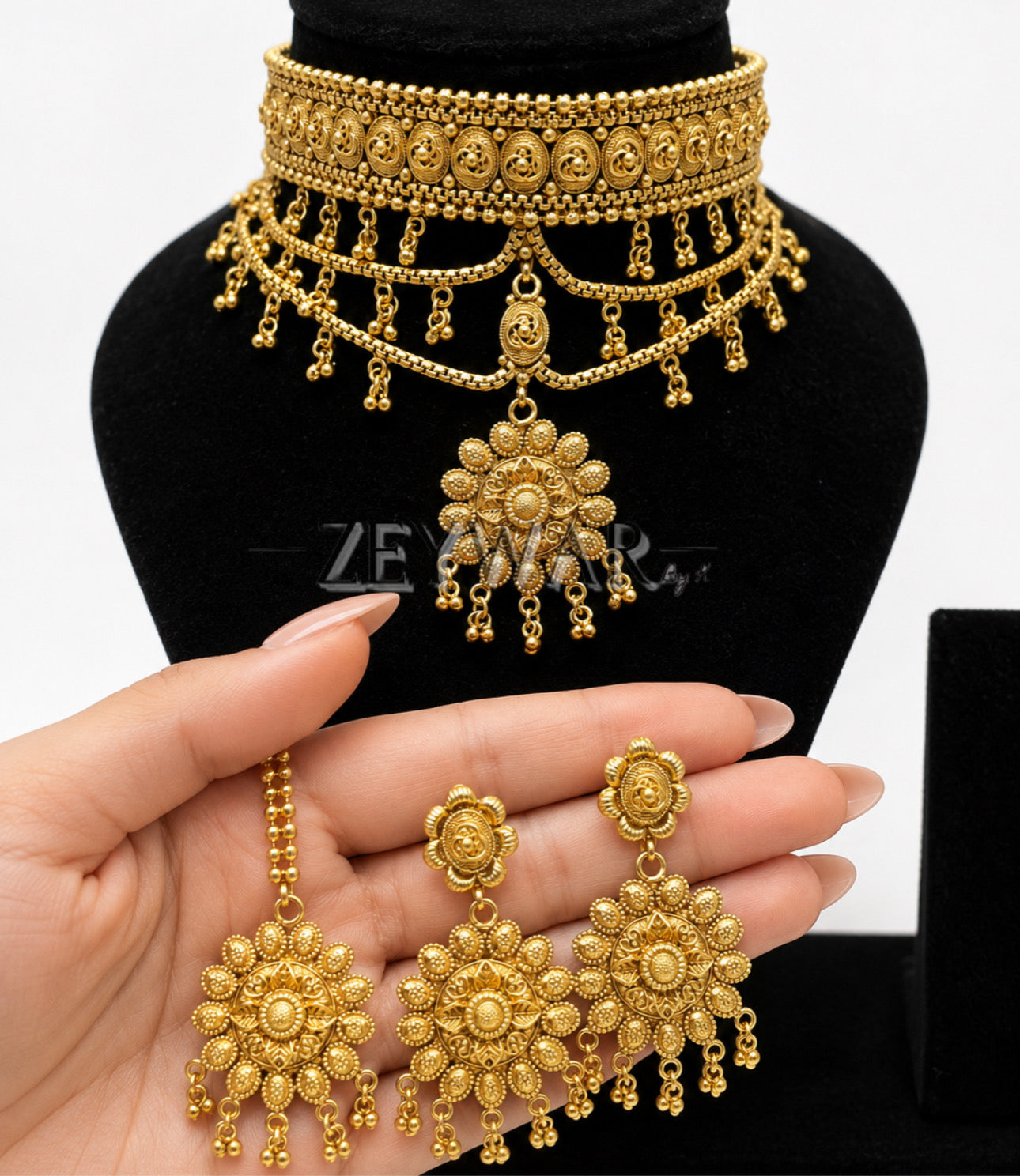 KIM | Gold-plated Floral Detail Choker Set