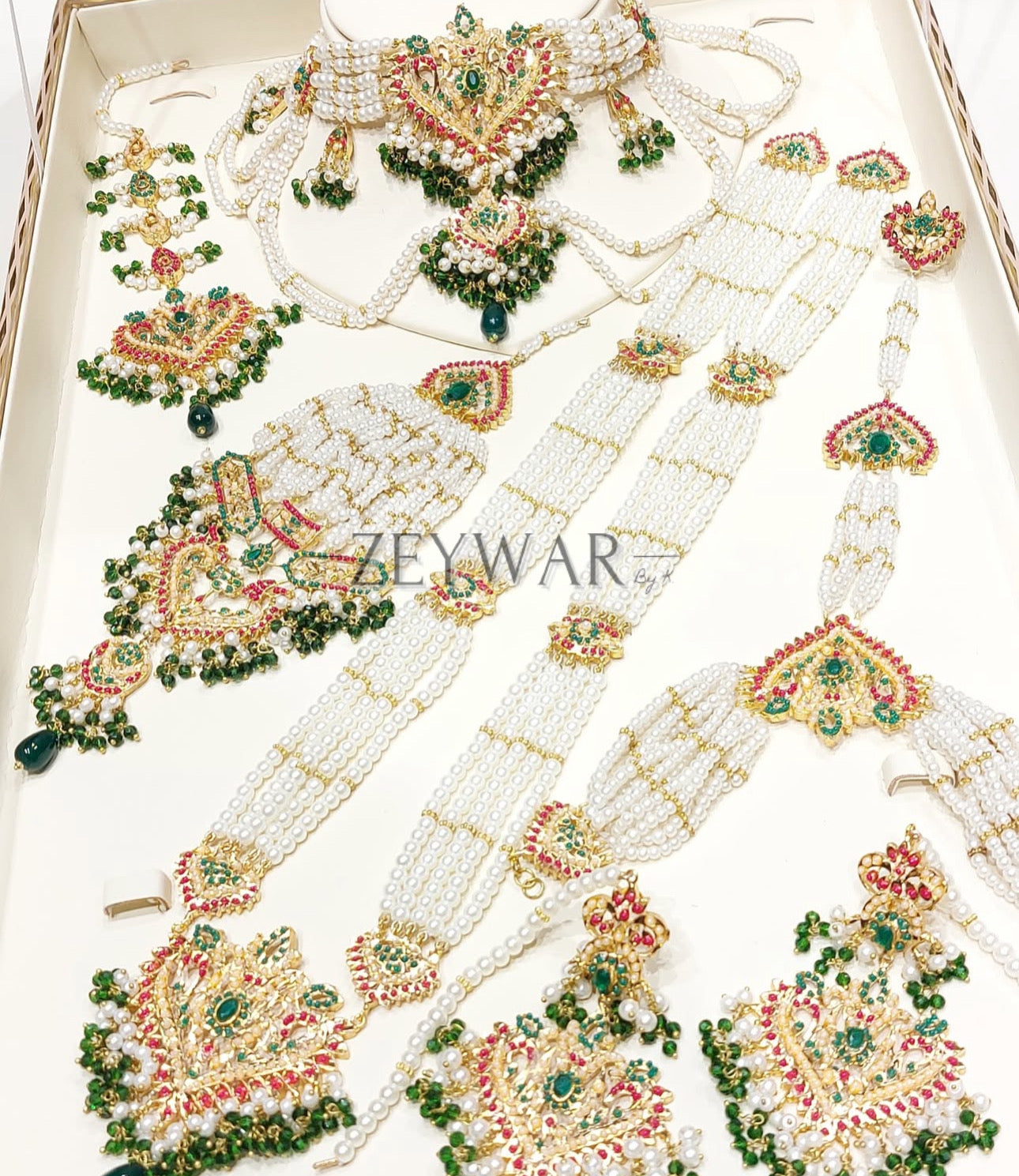 BEENISH | Gold Plated Jadau Style Set