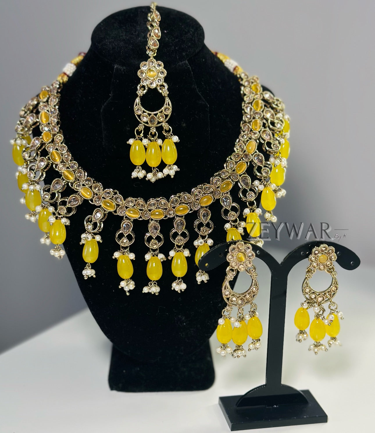 SHABNAM | Polki Necklace with Lightweight Earrings & Tikka