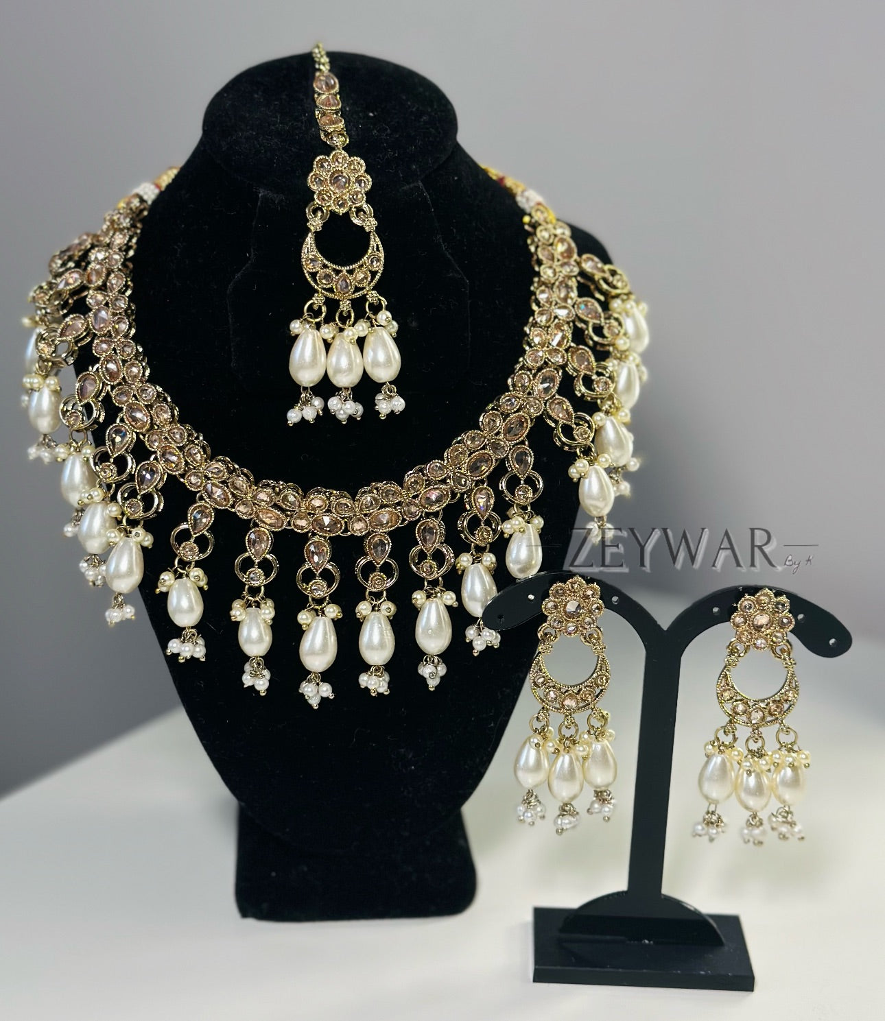 SHABNAM | Polki Necklace with Lightweight Earrings & Tikka