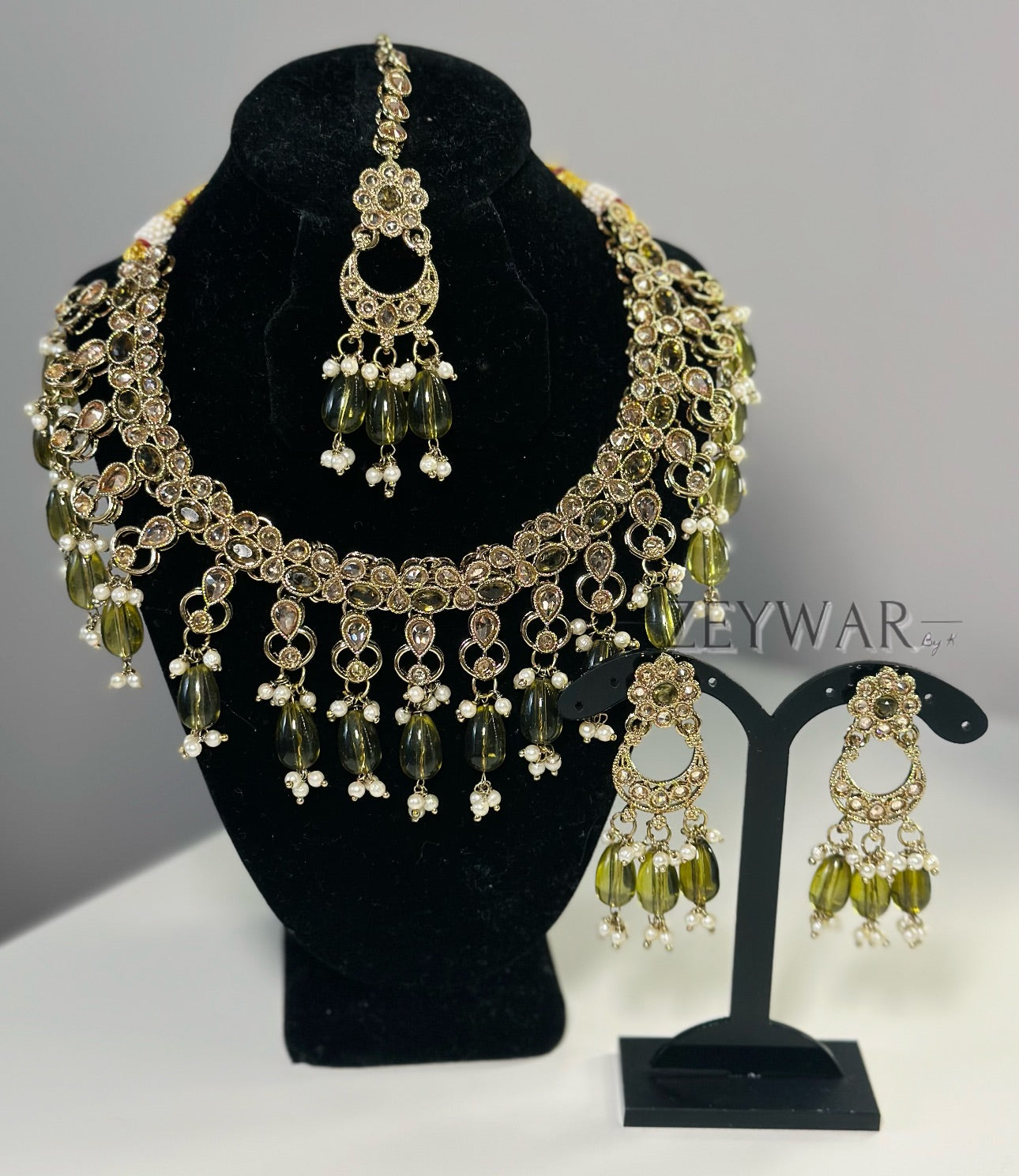 SHABNAM | Polki Necklace with Lightweight Earrings & Tikka